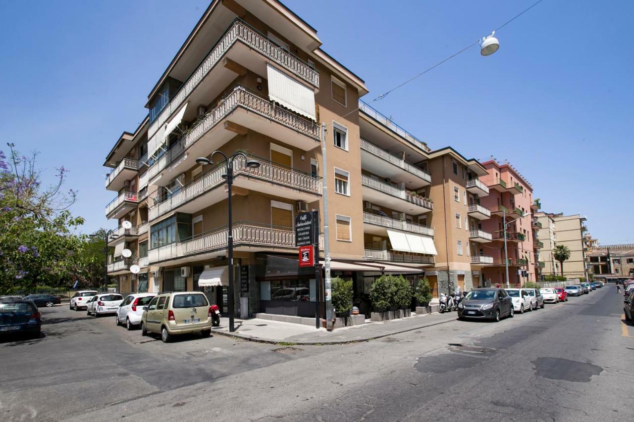 A Casa Di Rossella Catânia Exterior foto
